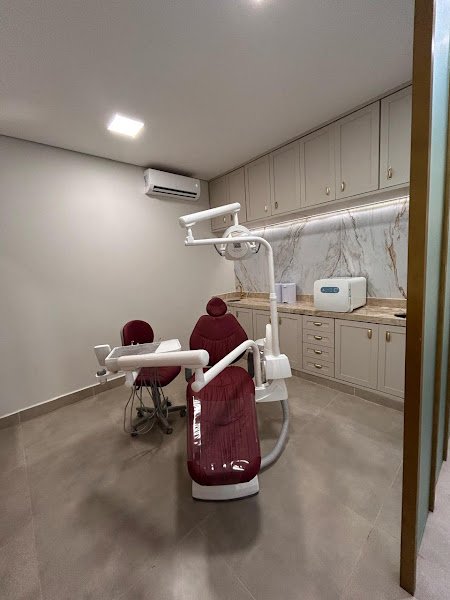 Foto 3 de Odonto Bliss / Invisalign e Implantes em Uberlândia
