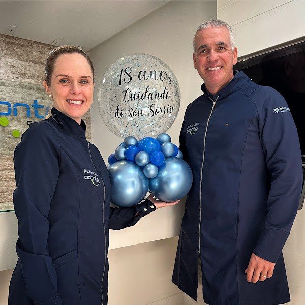 Foto 2 de Odonto Center | Implante Dentário | Invisalign | Clareamento Dentário | Facetas Resina | Facetas Porcelana