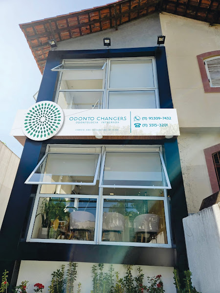 Foto 2 de Odonto Changers Odontologia Integrada | Dentista Jardim Marajoara SP | Implantes, Facetas em Resina, Invisalign, Estética