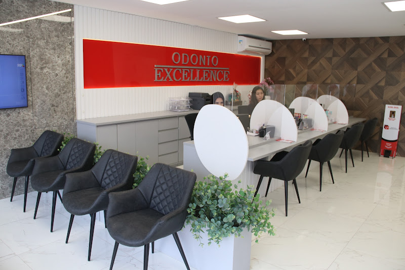 Foto 3 de Odonto Excellence Capão Raso - Dentista