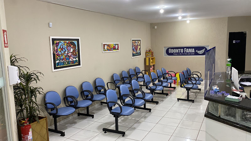 Foto 2 de Odonto Fama Implante