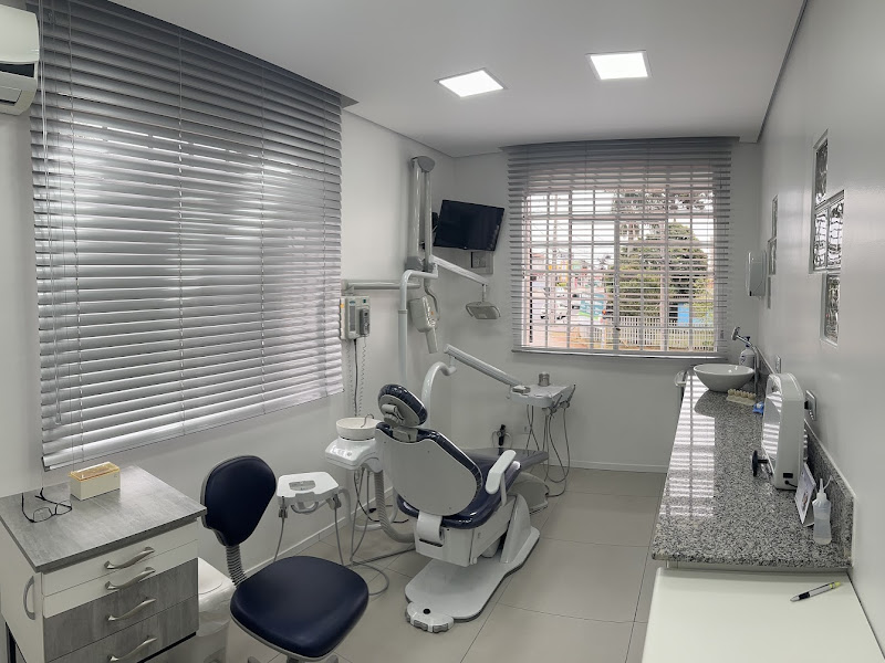 Foto 3 de ODONTO HEIDEN - Dr. Christian Heiden