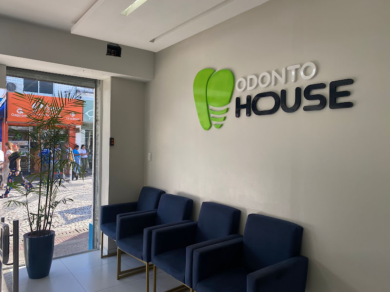 Foto 3 de Odonto House - Clínica Odontológica em Aracaju | Implantes, Ortodontia, Estética e muito mais.