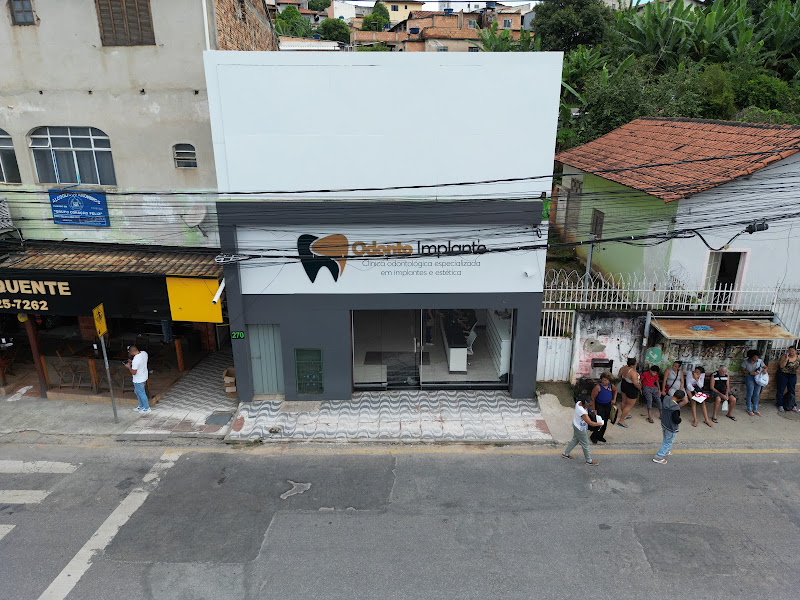 Foto 2 de ODONTO IMPLANTE