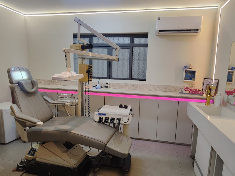 Foto 8 de Odonto Lima Dra. Taylane L Lima