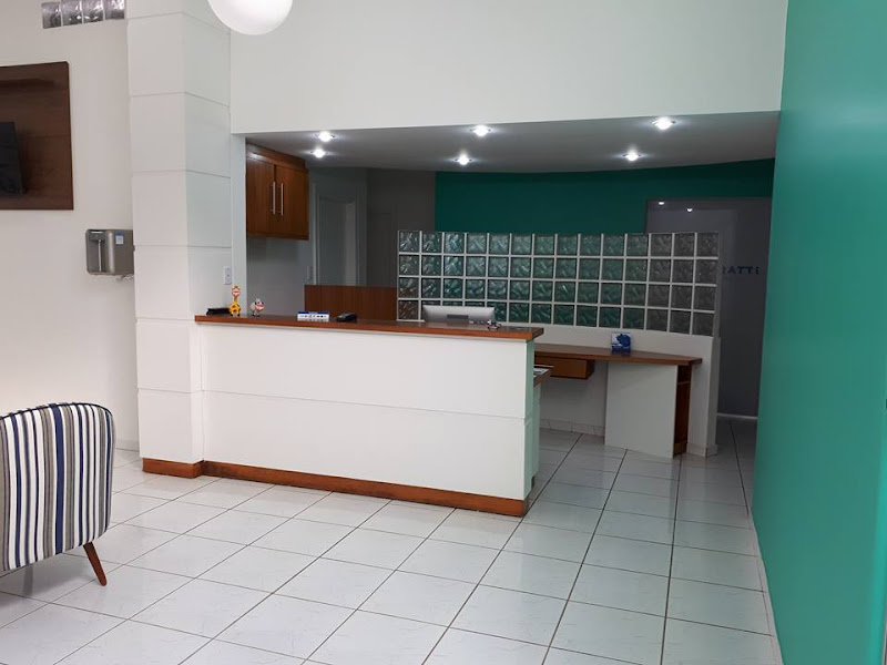 Foto 3 de Odonto Pratti - Implantes Araraquara | Clínica 24h