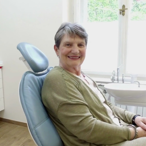 Foto 4 de Odonto Spazzio - Implante Dentário em Recife - Ortodontia - Aparelho Ortodontico em Recife - Enxertos Ósseos - Carga Imediata