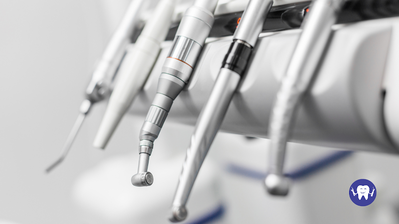 Foto 2 de Odonto Tecno Pontas - Reparo de Canetas Odontológicas