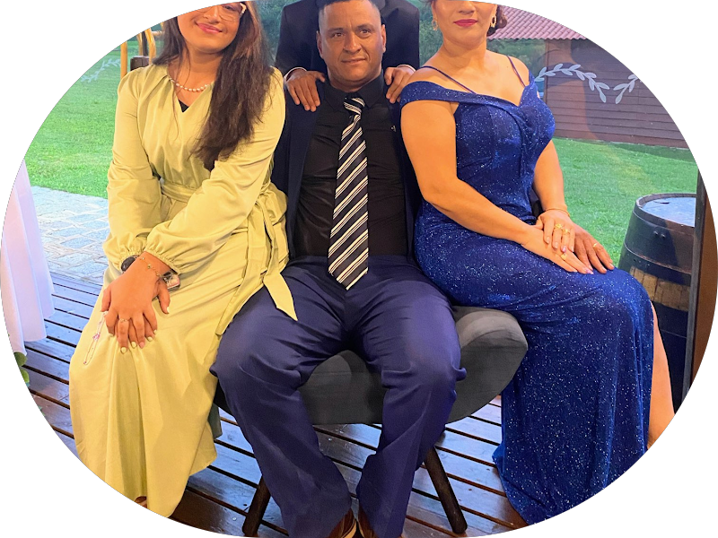 Foto 4 de Odonto Total Curitiba - Somos Especialistas em Implante Dentário, Ortodontia, Próteses e Estética dental.