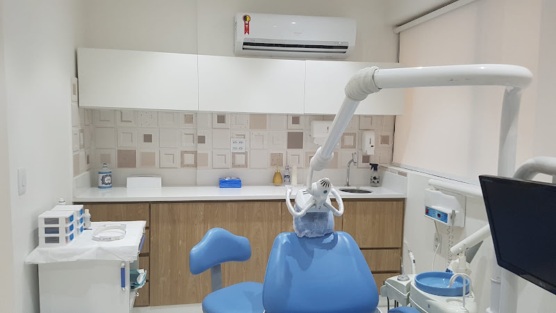 Foto 2 de Odonto Vibes - Implantes Dentários , Clareamento, Dentista e Lente de contato dental