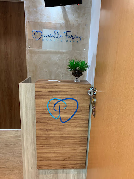 Foto 2 de Odontocare Danielle Farias
