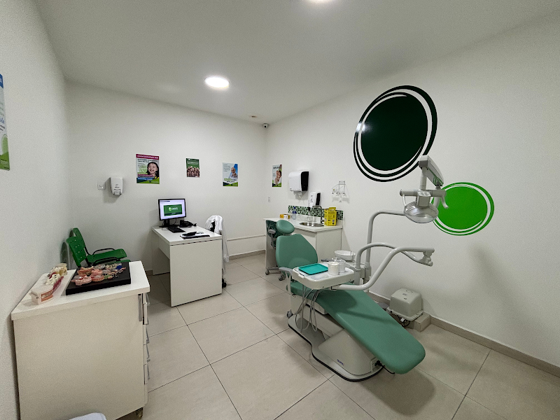 Foto 3 de OdontoCompany Capão Redondo | Ortodontia | Facetas | Implantes | Protocolo | Prótese dentaria | Dentista em Capão Redondo