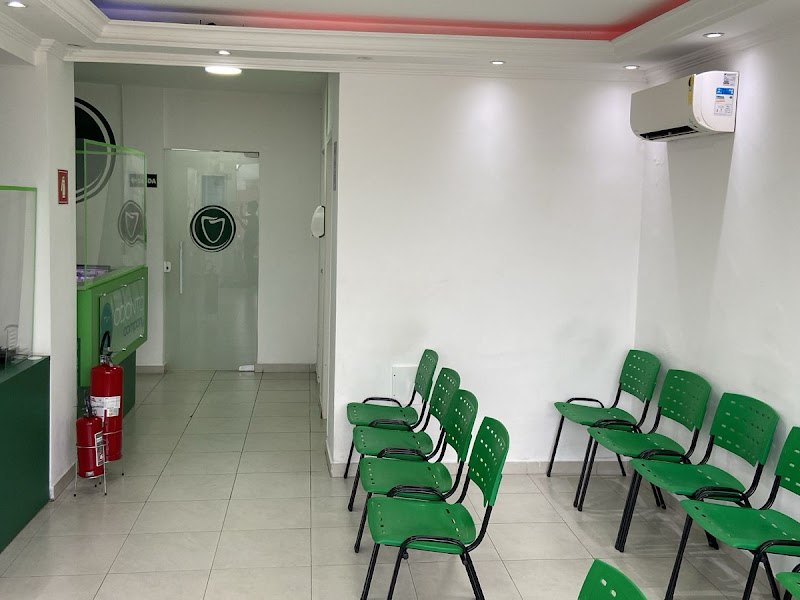 Foto 12 de Odontocompany SBC-Centro Dentista-Implantes-Protocolo-Próteses-Aparelho-Facetas-Canal-Harmonização-Cirurgias-Clinico Geral