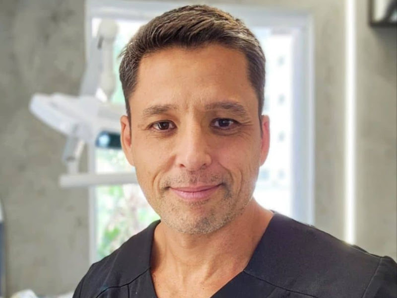 Foto 9 de Odontogibson - Dr. Mauricio Gibson