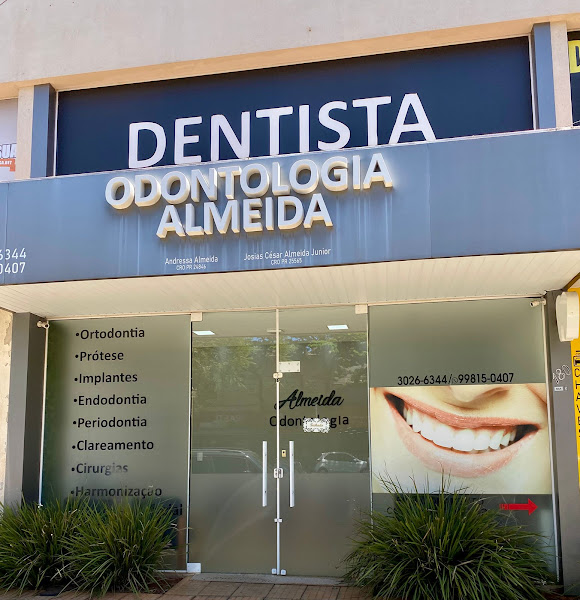 Foto 2 de Odontologia Almeida | Dentista em Maringá