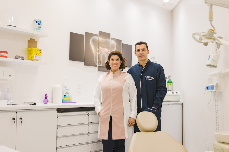 Foto 2 de Odontologia Dr Fabiano Leite Monteiro e Dra Silvanie da Silva.