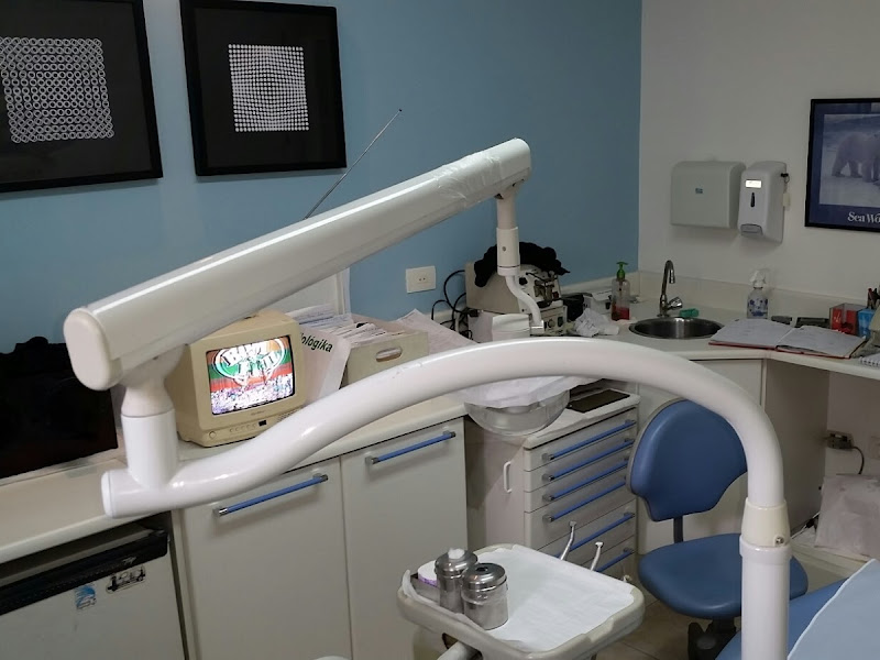 Foto de Odontologia - Dr Francisco B. A. Neto, Ortodontista/Clínico-geral.