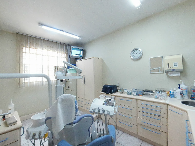 Foto 3 de Odontologia - Dr. Hilton N. Sato