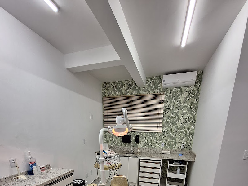 Foto 2 de Odontologia - Dra. Jocimara Glugoski das Flores