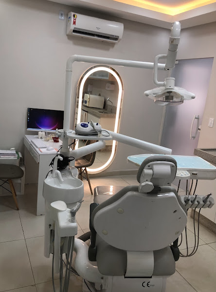 Foto 2 de Odontologia Dra Luciana R. Mage