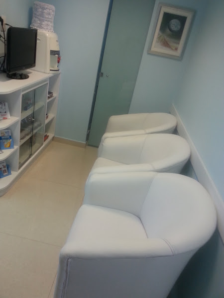 Foto 2 de Odontologia - Dra Simone Padilha