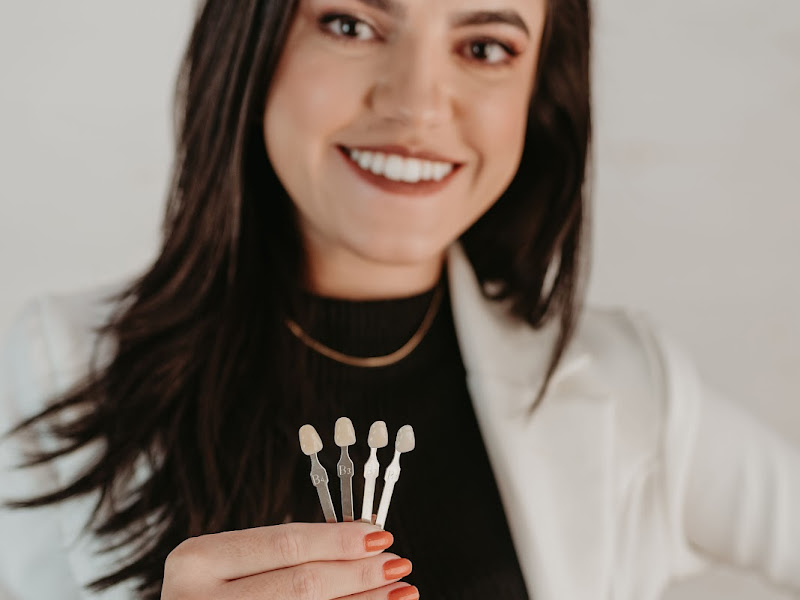 Foto 6 de Odontologia e Harmonização Facial - Dra Débora Pereira | Dra Érika Pereira