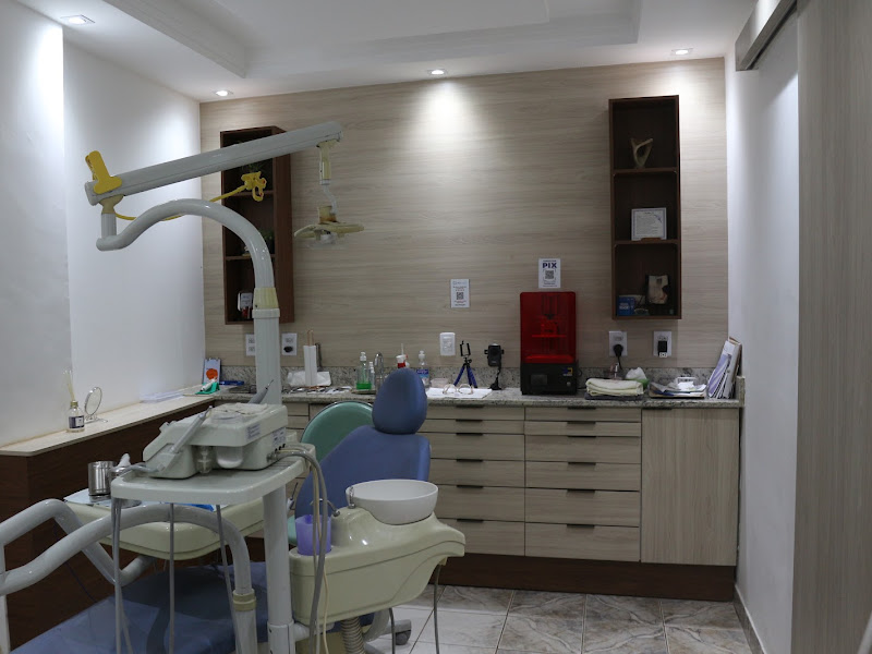 Foto 2 de Odontologia especializada Dr. Edilson Yidi Kawatoko