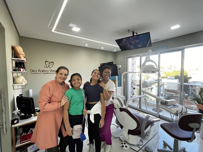 Foto 3 de Odontologia Especializada Dra Karina Vivian Reis