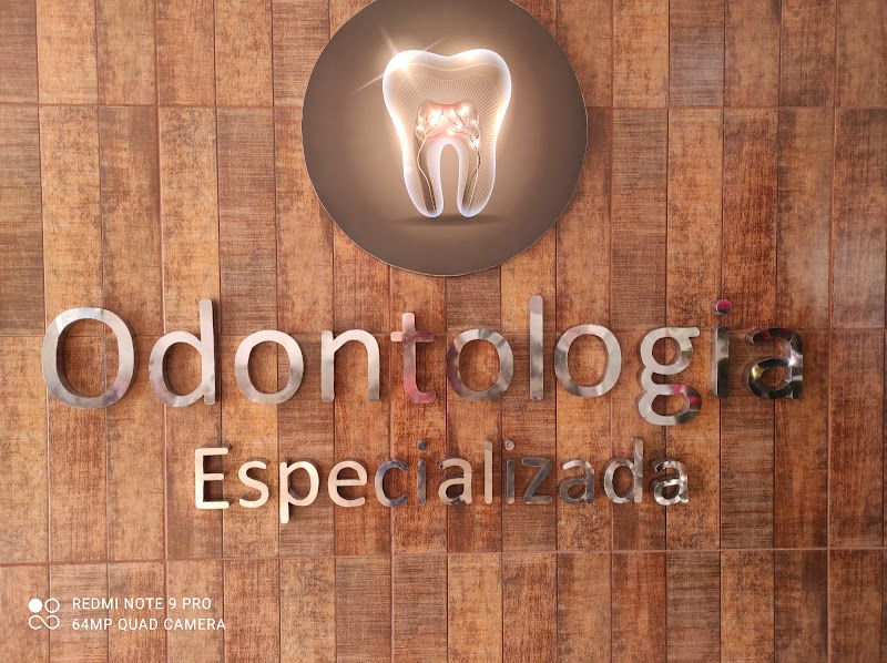 Foto 2 de Odontologia Especializada JS | Prótese Protocolo - Implante Dentário - Harmonização Facial - Clareamento Dentário