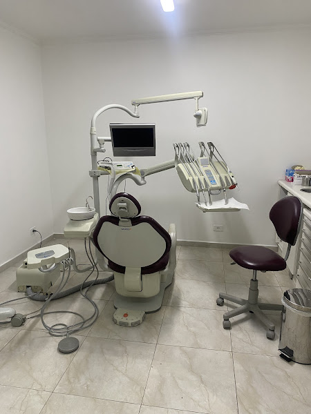 Foto 2 de Odontologia Especializada Luchini