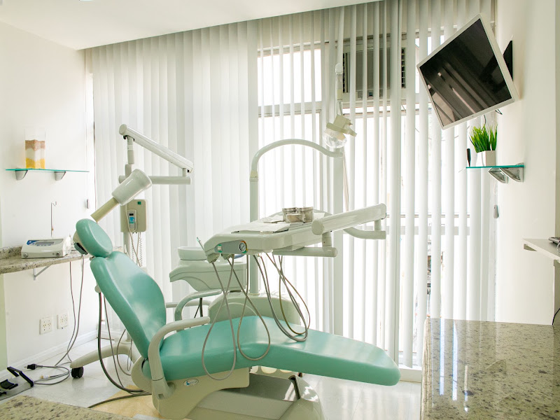 Foto 3 de Odontologia Estética Dra. Renata Salarini Adame