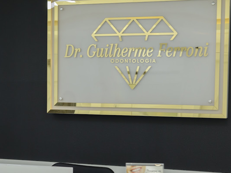 Foto de Odontologia Estética - Implantodontia | Dr. Guilherme Ferroni