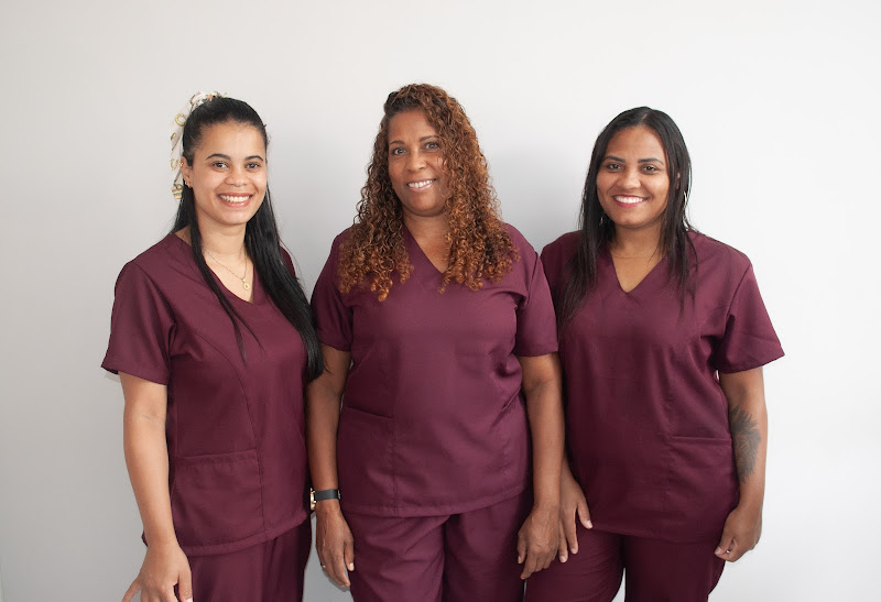 Foto 3 de Odontologia integrativa Ribeiro & Schweizer - Dra Liesse Ribeiro, Dra Idna Ribeiro e Dra Paula Schweizer