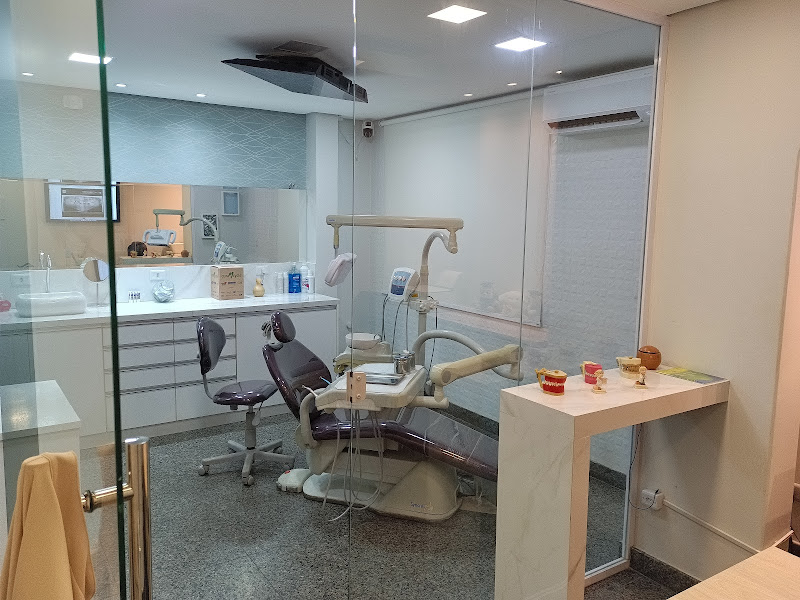 Foto 3 de Odontologia KA - Reabilitação Oral