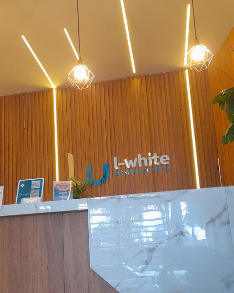 Foto 2 de Odontologia L- White