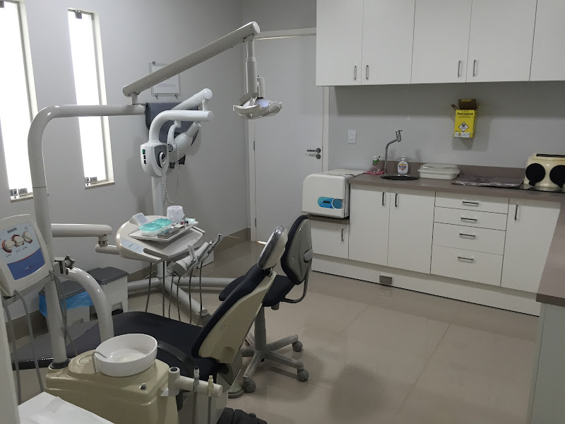 Foto 2 de Odontologia Marcio Leão/ Tatiana Nishioka