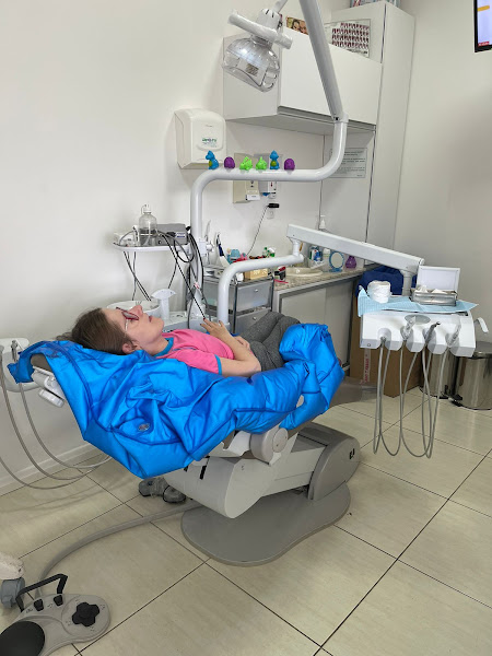 Foto 2 de Odontologia para Pacientes com Necessidades Especiais - Santa Maria | Placa Palatina de Memória| Sedação | Daniela Flores