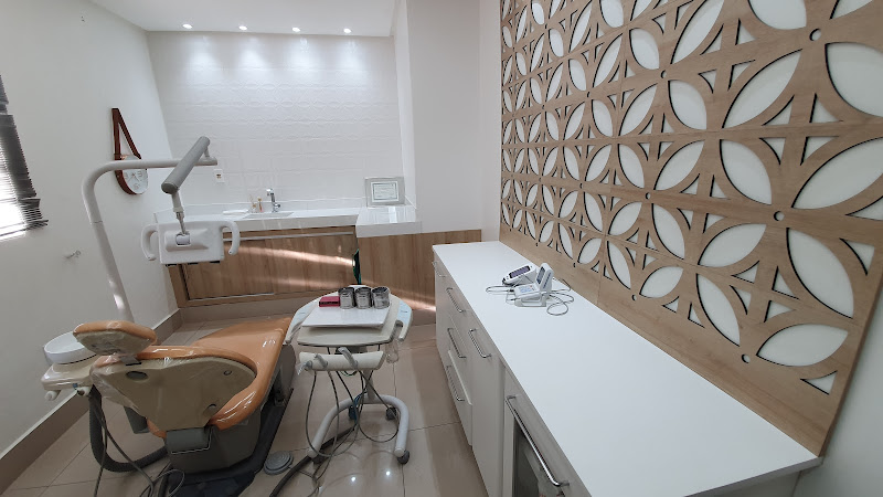 Foto 3 de Odontologia Pro-Riso Dra. Priscilla Braga