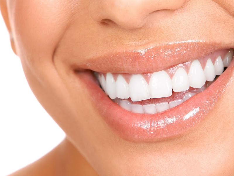 Foto 2 de Odontologia Reabilitação Oral e Estética - Dra(s) Elisângela Magalhães & Elaine Assis.