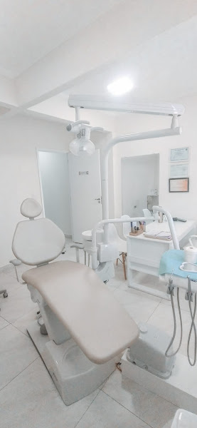 Foto 3 de Odontologia Restauradora e Preventiva - Dra. Daiane Gil e Dra. Patrícia Lins