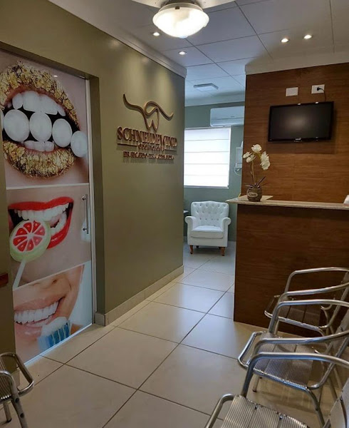 Foto 2 de Odontologia Schneidewind - Dr Ricardo e Dra Alessandra