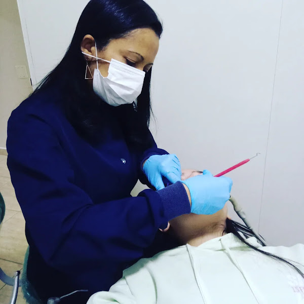 Foto 3 de OdontoMAV - Dra. Adriana F. Custódio