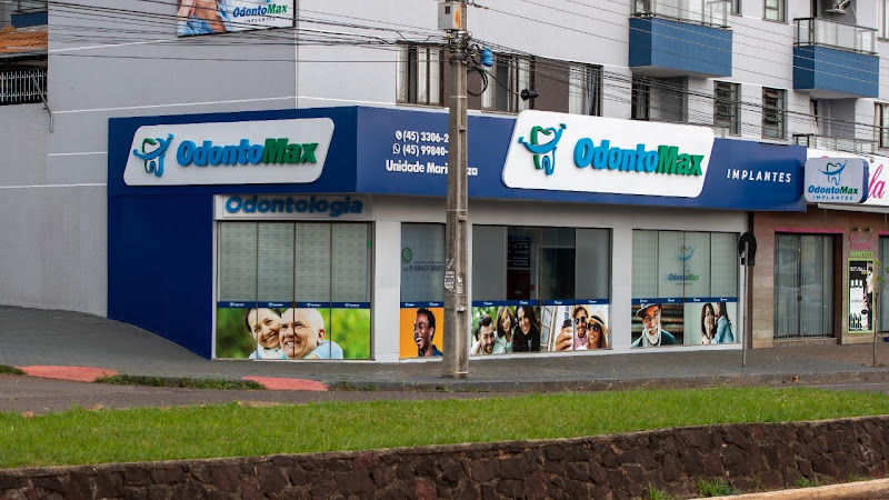 Foto 2 de Odontomax Implantes - Carlos Gomes