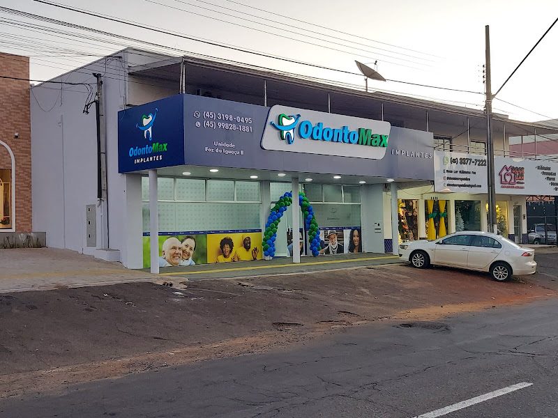 Foto 2 de Odontomax Implantes - Foz República