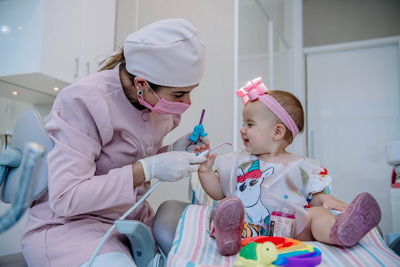 Foto 3 de Odontopediatra Dra. Larissa Burnett