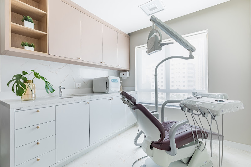 Foto 3 de Odontopediatra e Endodontista | Dra Luana Castillo