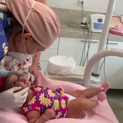 Foto 3 de Odontopediatra em Cuiabá - Flávia Favarete