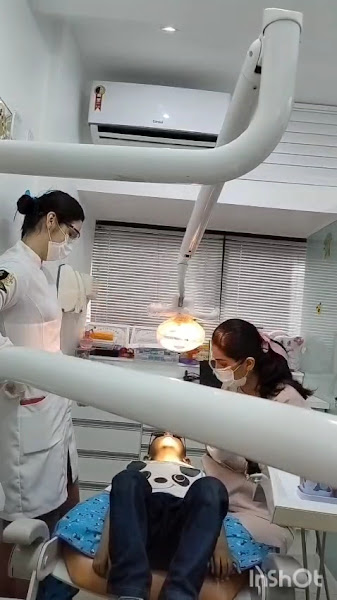 Foto 4 de Odontopediatria Centro Duque de Caxias | Clínica Silveira Franzen, Extração de Siso, Aparelho Dental, Clareamento, Canal