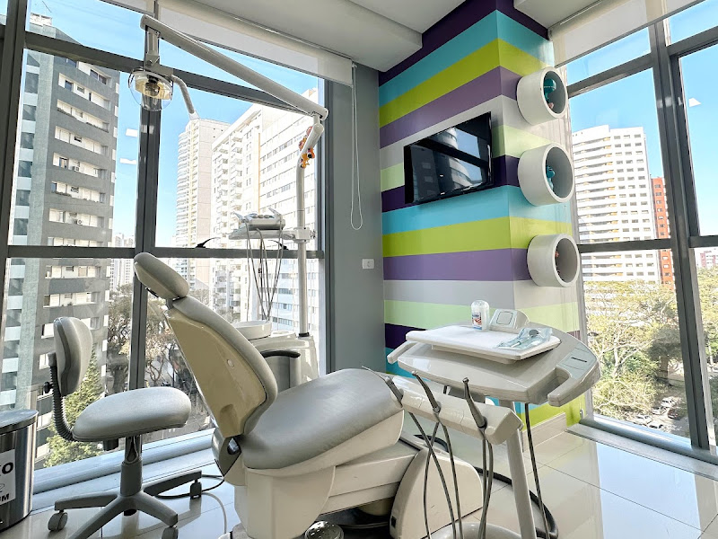 Foto 2 de Odontopediatria Larissa Brunetto