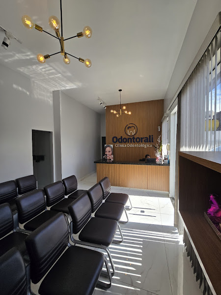 Foto 3 de Odontorali Clínica Odontológica - Dr. Fabiano Emygdio Barbosa